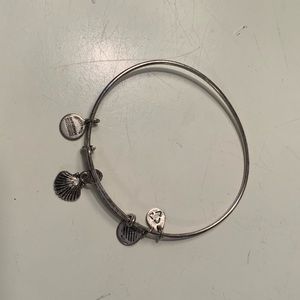 Seashell Pandora bracelet